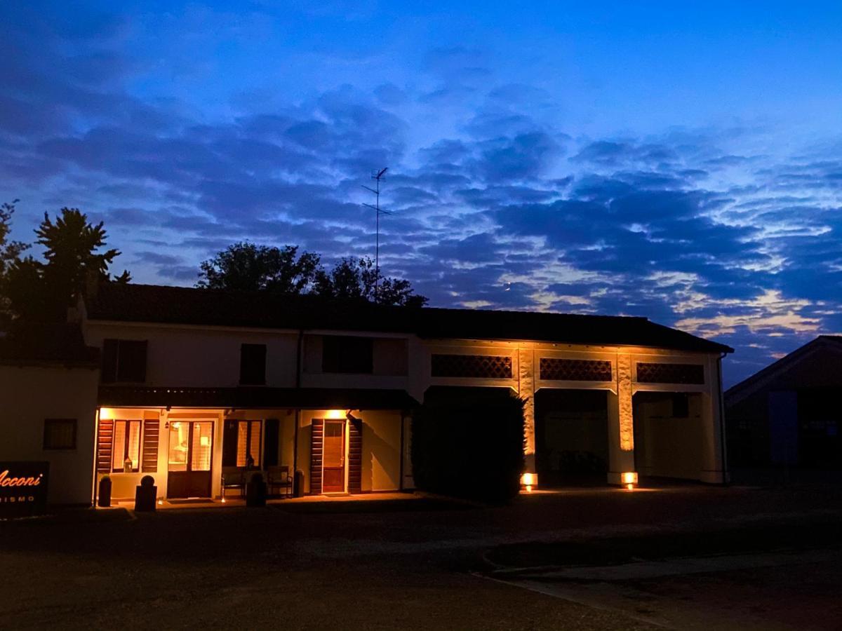 Agriturismo Corte Acconi Mantova Exteriér fotografie